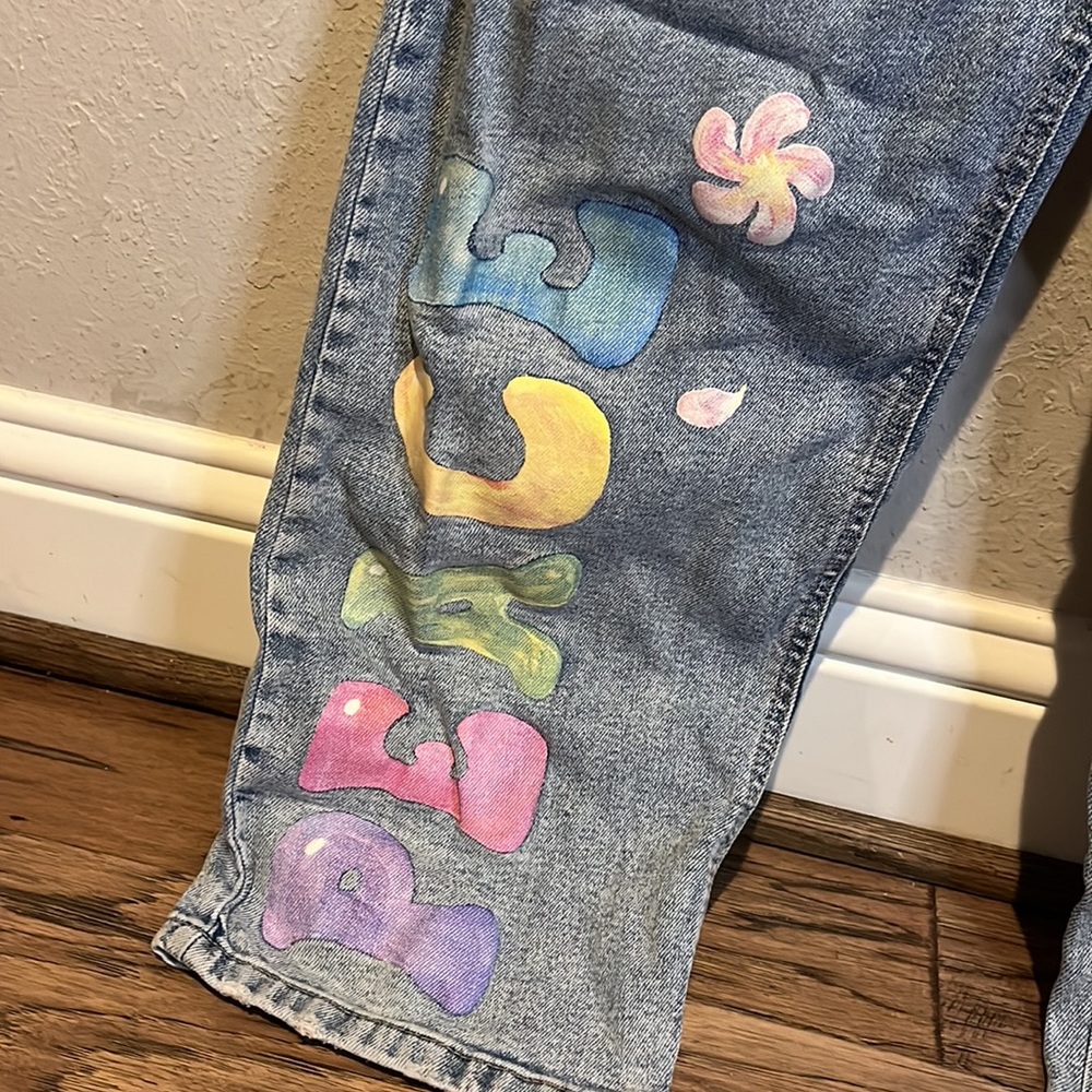 Wild Fable Painted Peace and Mushroom High Rise dad Jeans size 2 - Picture 4 of 9